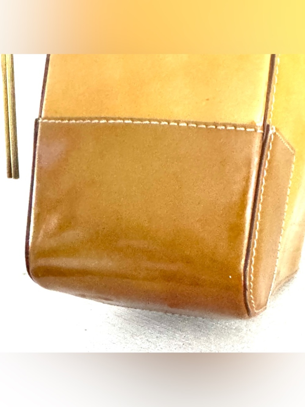 GUCCI Vintage Patent Leather G Logo Top Handle Bag Tote Gold Mustard Caramel - Picture 9 of 14